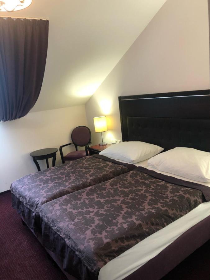 Helmova Hotel apartamentowy Praga